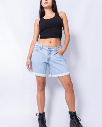 Bermuda rigido celeste claro ruedo desflecado