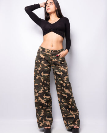 Wide leg rígido tiro bajo camuflado ruedo normal