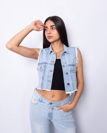 Chaleco denim rígido celeste nevado desflecado