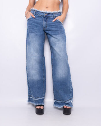 Wide leg rígido azul localizado tiro bajo con cintura y ruedo desflecado