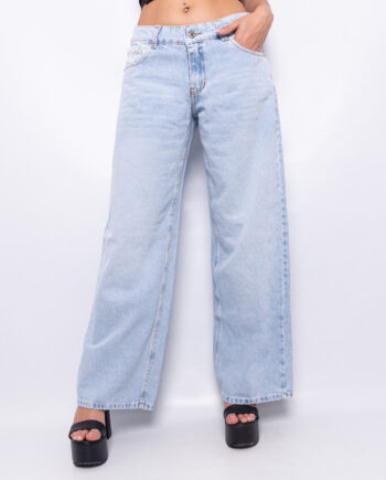 Wide leg rígido Celeste localizado ruedo normal