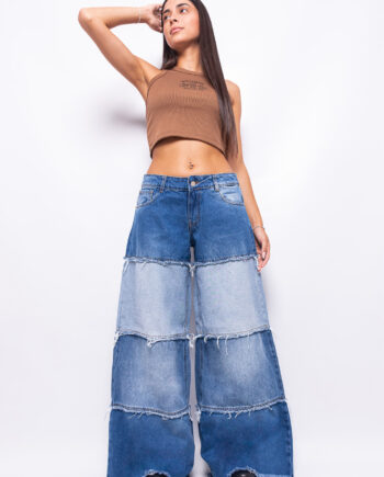 Super Wide Leg Tiro Bajo Azul con Recortes y Ruedo Desflecado