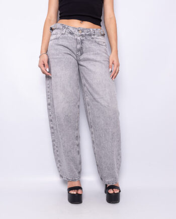 Baggy Rígido Tiro Bajo Gris Nevado con Hebillas y Ruedo Normal