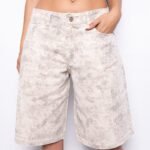 Bermuda rígido tiro medio CAMUFLADO BEIGE ruedo normal